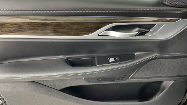 BMW 7 Series 740e Exclusive 4dr Auto Saloon